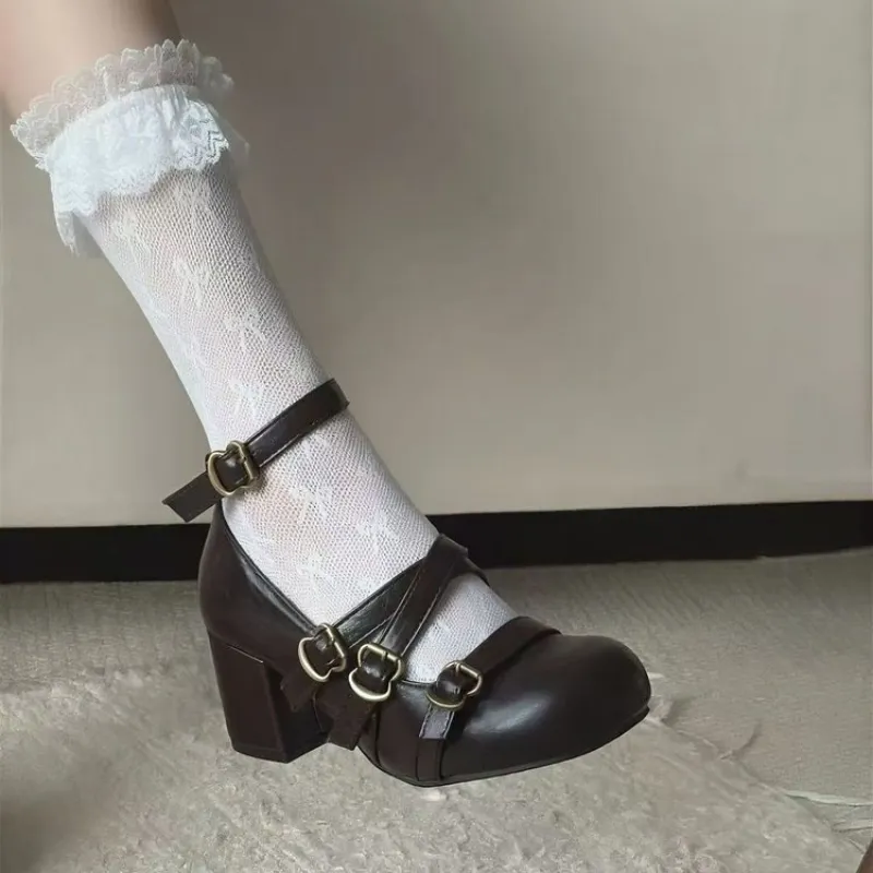 Women's Chunky Heel Mary Jane  - огляд і ціна Patent Leather Pump