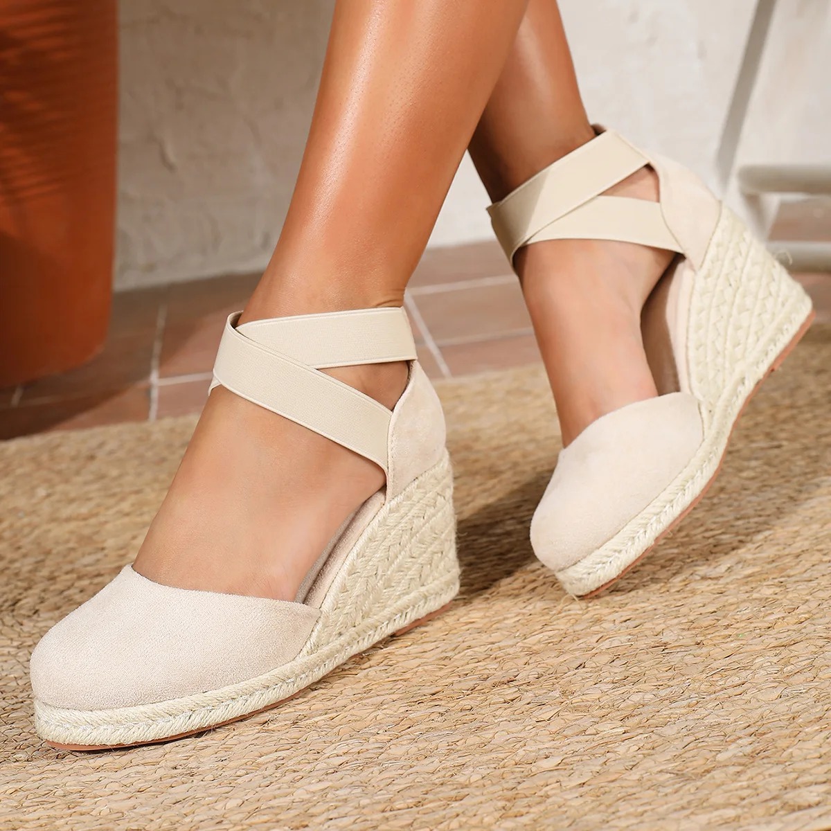 Cover Toe Women's Espadrille W - огляд і ціна Espadrille Wedge Shoes