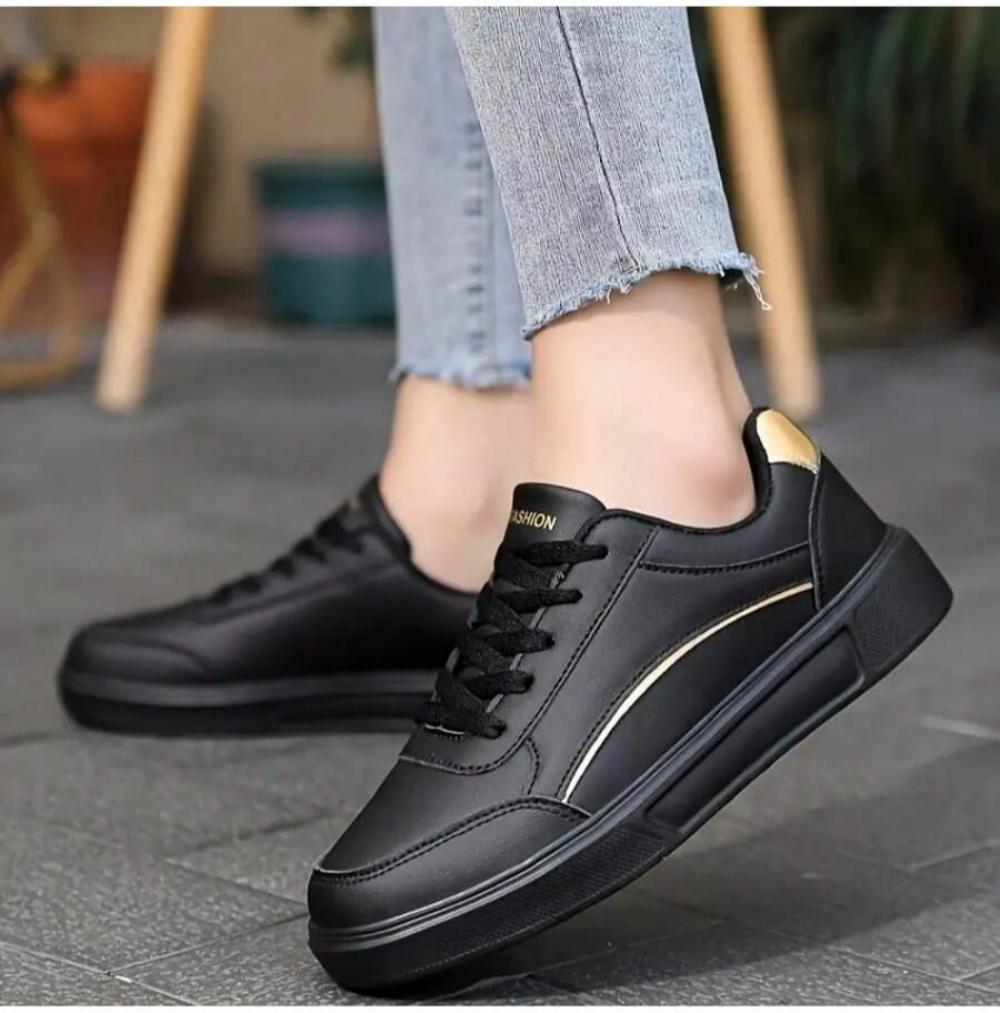 Women White Casual Sneakers, L - огляд і ціна Women'S Shoes Hey Dude