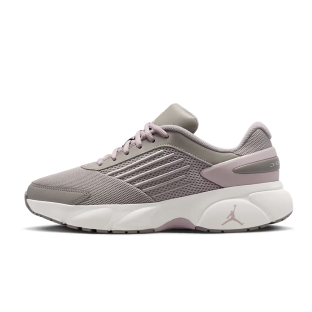 Nike Jordan TRUNNER FLOW: Comf - огляд і ціна Women Shoes Jordan